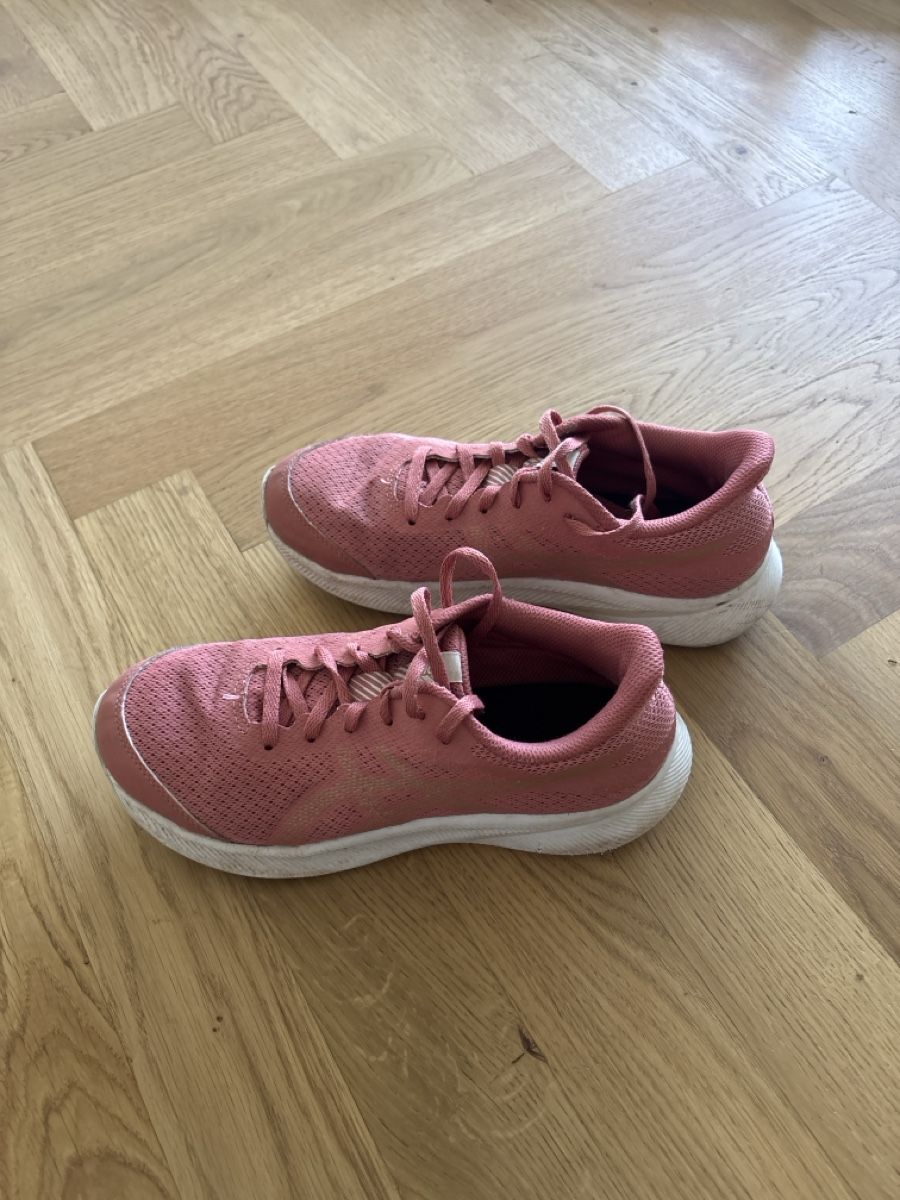 Asics Scarpe per ragazze: Asics Turnschuhe, Grösse 36 – Usato da Wohlen AG venduto da Michi761 2