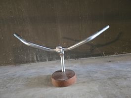 Guidon vélo et potence sur support bois