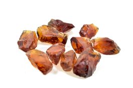 Madeira-Citrin Roh-Lot – 119.785 ct – 9–20 mm