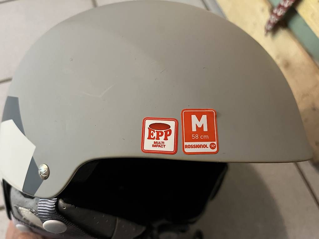 Caschi: Skihelm – Usato da Luzern venduto da duden09 2