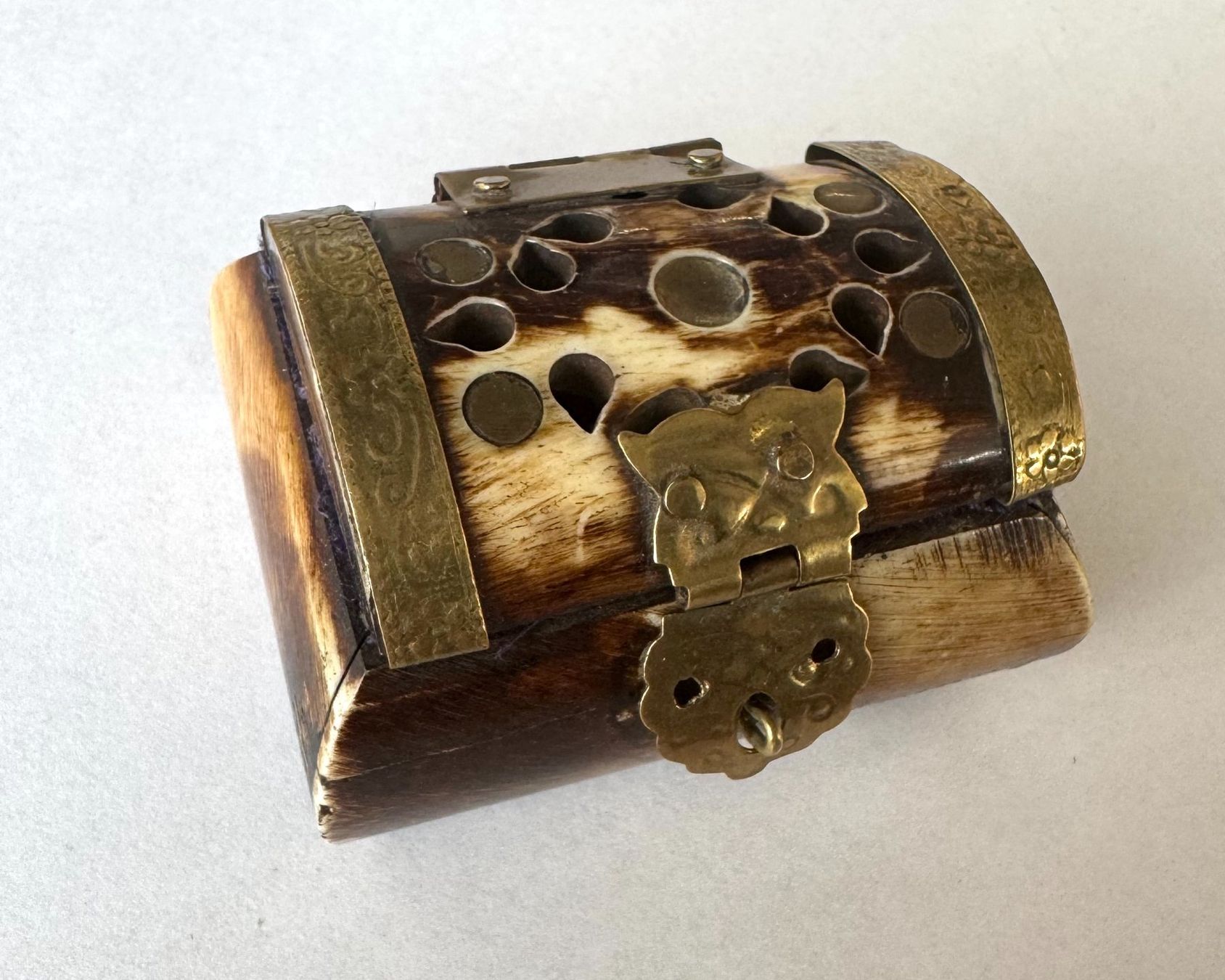 Portagioie: Petite boite à bijoux – Usato da Lausanne venduto da PlusValue_Lausanne