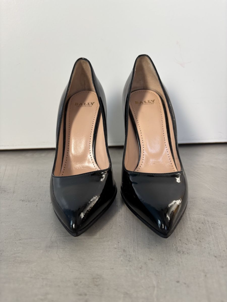 Bally Scarpe da donna: Bally Colette Pumps Lackleder Schwarz Gr.36 – Nuovo (secondo la descrizione) da Steinmaur venduto da aly_mhs6 7