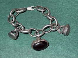 Alte Bettelarmband Silber 925 mit drei Anhängern 67.42g 