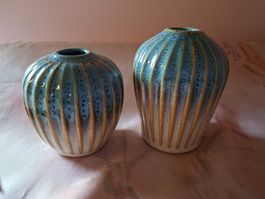 neu: Zwei Keramikvasen blau-goldfarben 