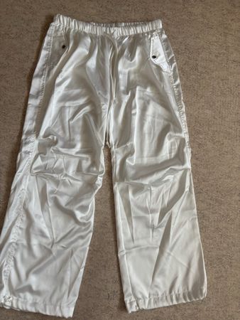 Weisse Hose Satin Grösse L gebraucht 