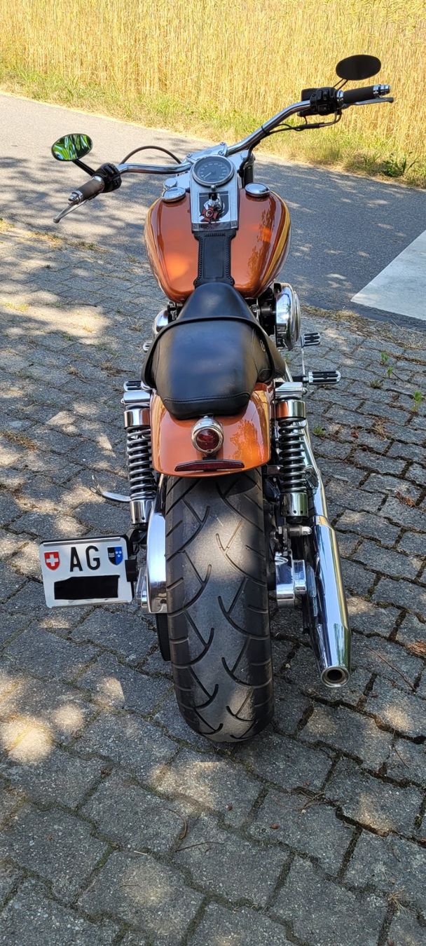 Harley-Davidson Strada: Harley Davidson FXDWG – Usato da Hirschthal venduto da baltimore5 4
