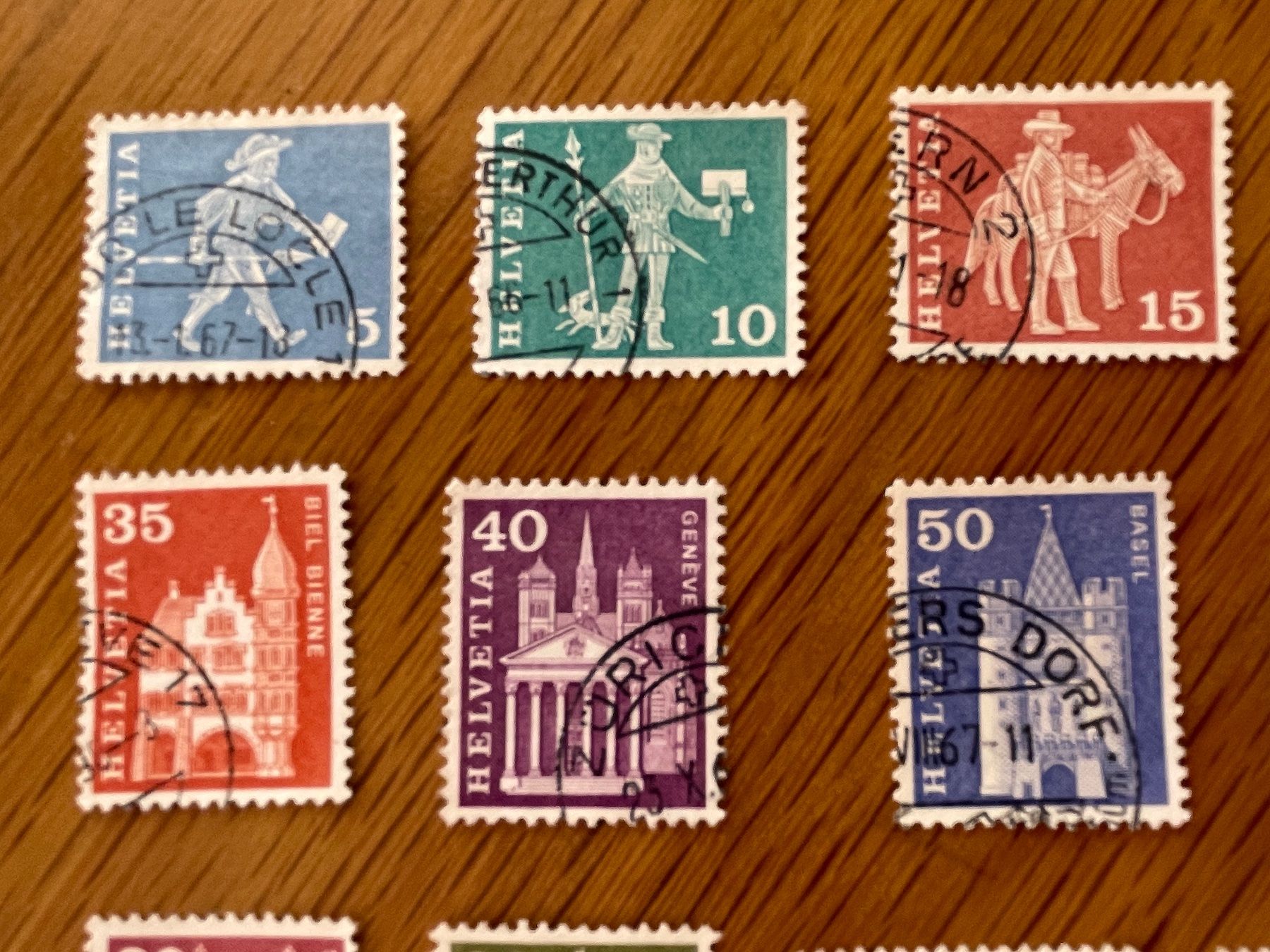 Tous les timbres: Oblitérations choisies – D'occasion à Sonceboz-Sombeval par Comment2 1