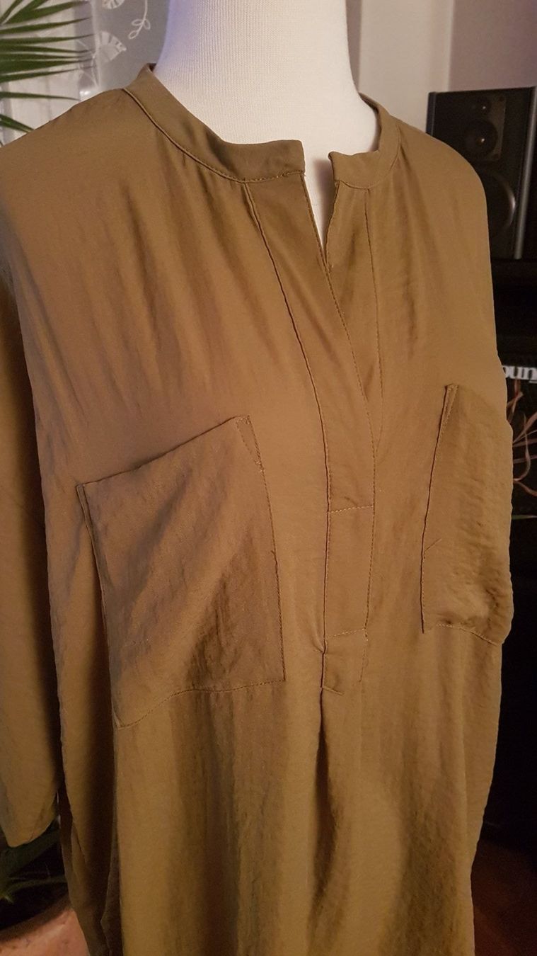 H&M Camicette: Olivgrüne luftige weite Bluse – Nuovo (secondo la descrizione) da Oberengstringen venduto da Sheera7 1