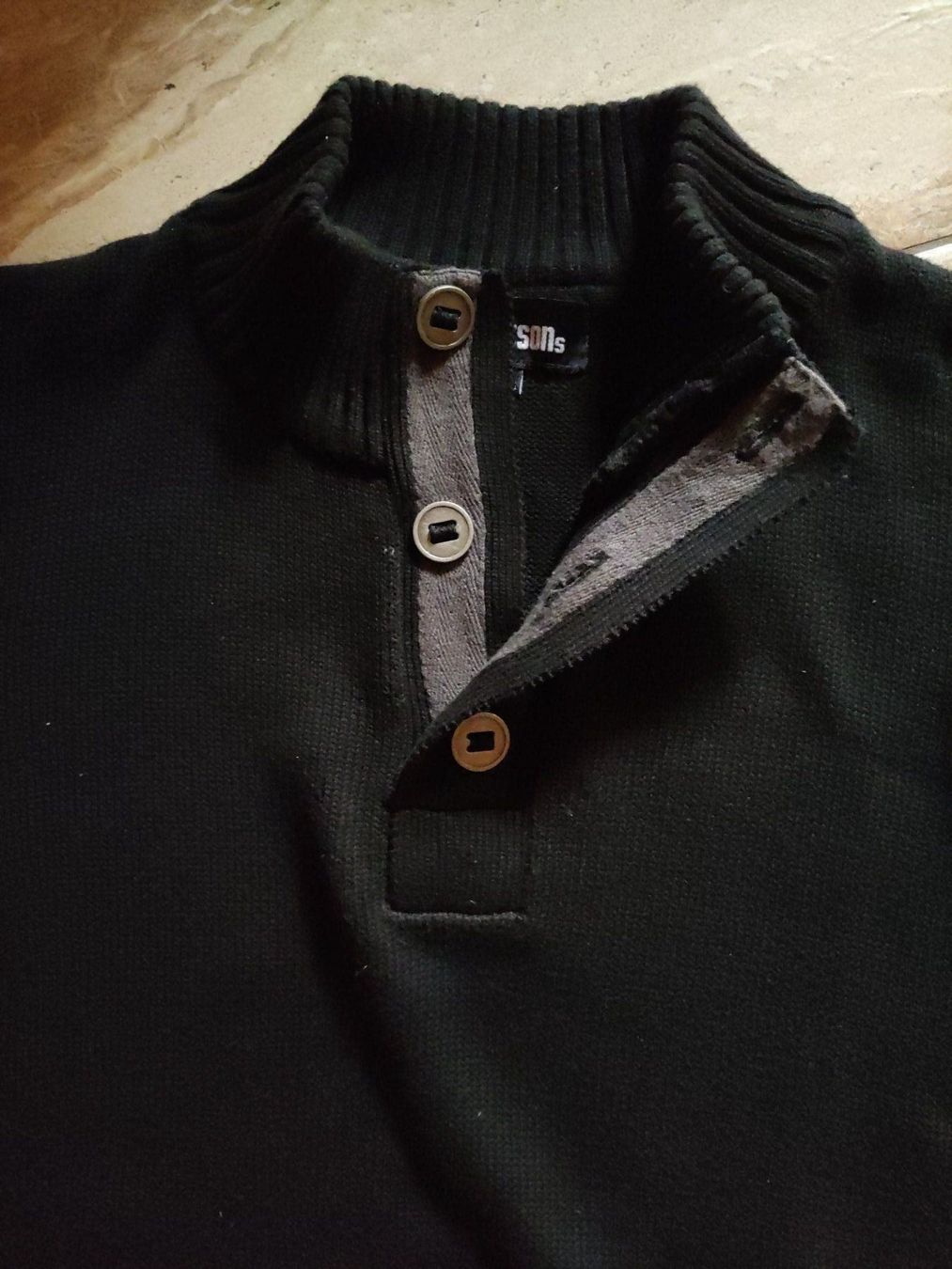 Maglioni & Felpe: Pullover Größe L Schwarz WATSONS  Herrenpullover Mode Design – Usato da Luzern venduto da Weihnachtsschmuck 7