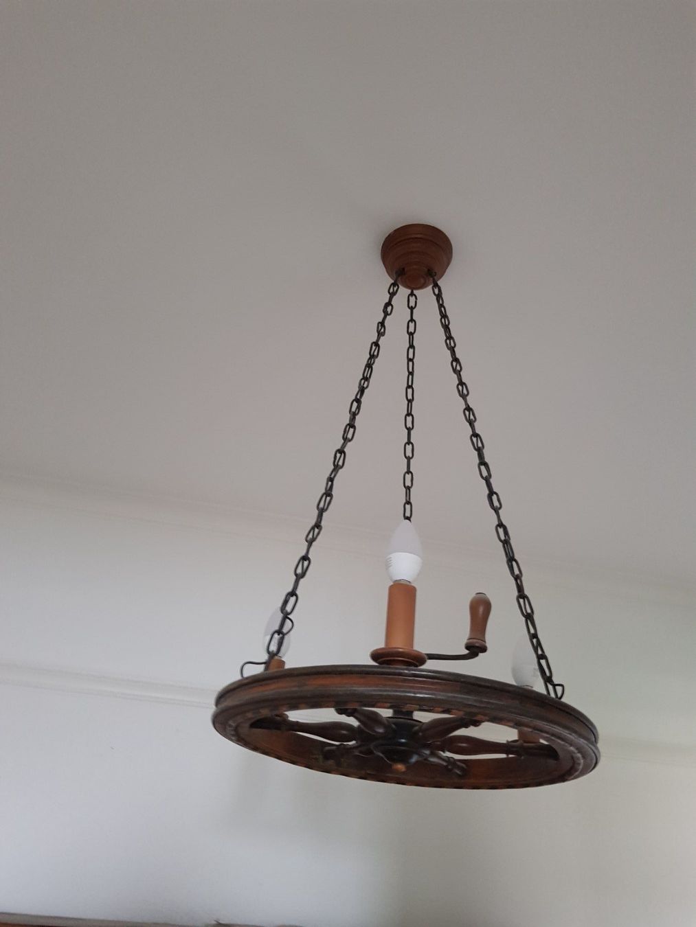 Lampadari & plafoniere: Decken Lampe Leuchte Wagenrad Kronleuchter – Usato da Walterswil BE venduto da Lonitti 4