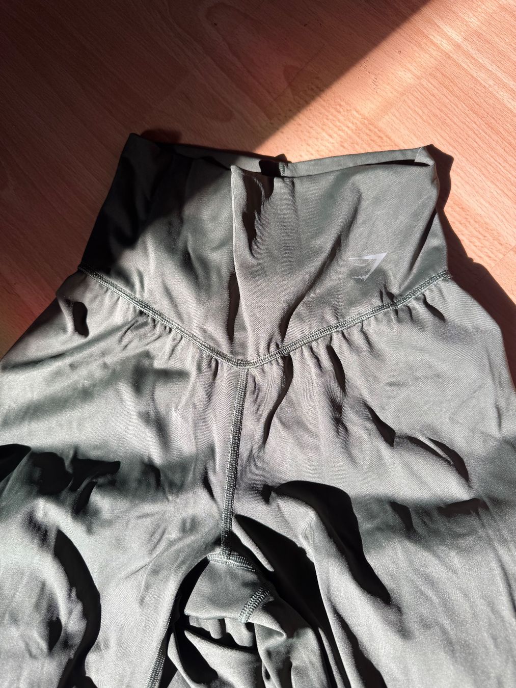 Gymshark Leggings: Gymshark Elevate Flared grün Grösse S – Neu (gemäss Beschreibung) aus BERN von mar_rz79 5