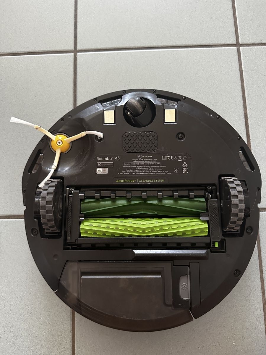 Irobot Aspirapolveri & Accessori: iRobot Roomba e5 Saugroboter mit Ladestation voll funktionsf – Usato da Horgen venduto da jul_pc5g 2