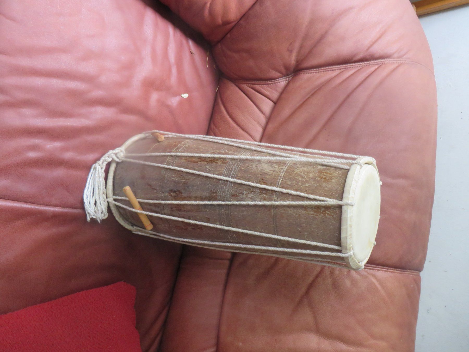 Strumenti musicali: Trommel aus Sri Lanke – Usato da Winterthur venduto da drachenkrieger 1