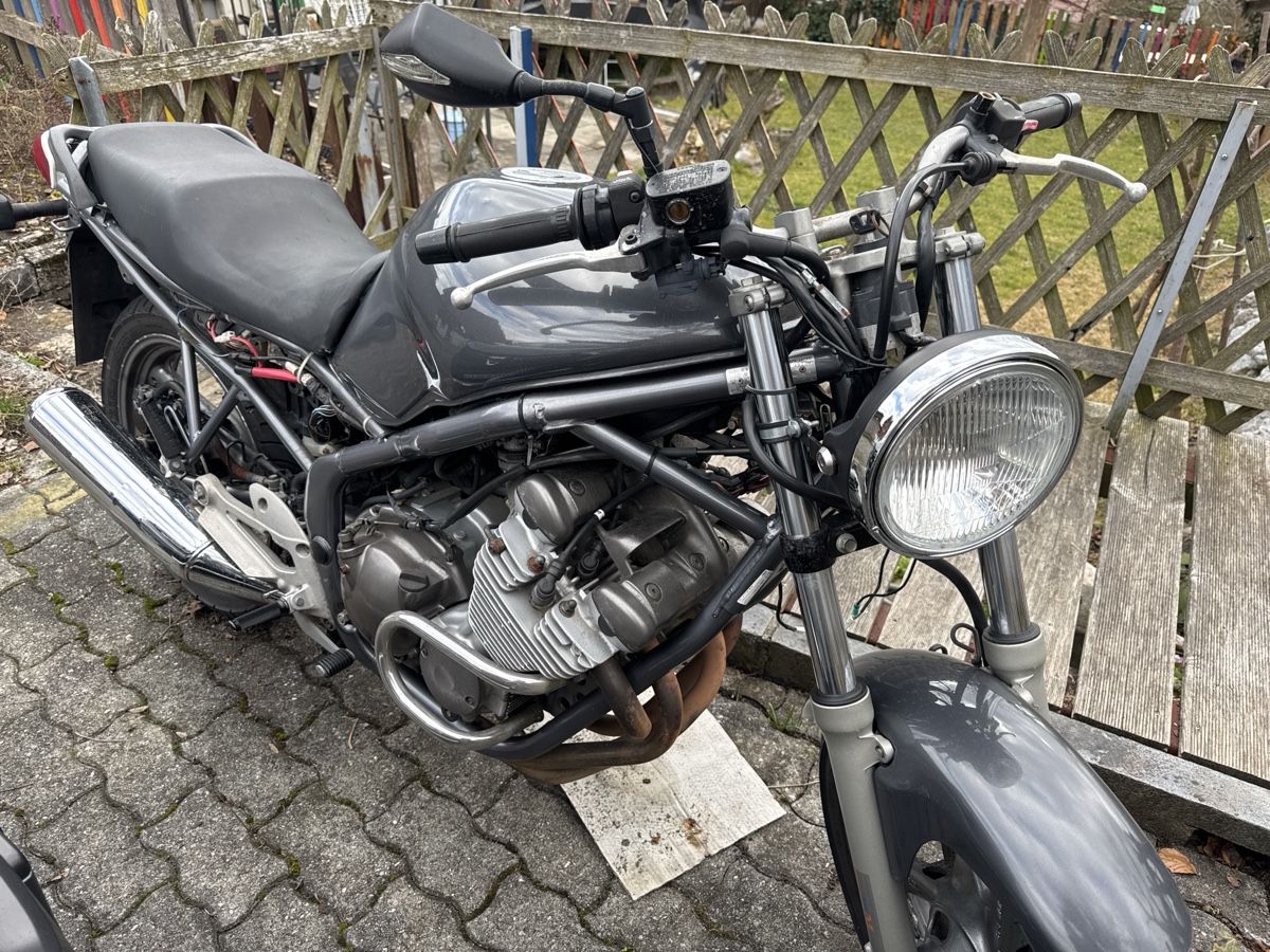 Yamaha Strada: Yamaha XJ600S – Usato da Brienz BE venduto da Musikerflo 1