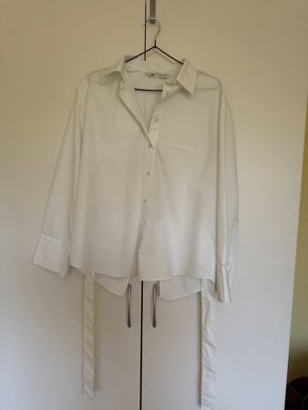 Damen Hemd Zara Weiss Grösse S mit Bindung hinten