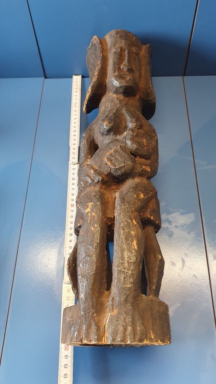 Skulpturen & Statuen: Holzfigur Mutter mit Kind ethnisch 57 cm alt gebraucht – Gebraucht aus Hünenberg von uch01 3