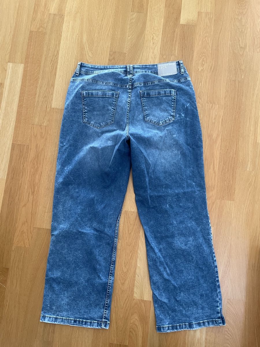 Cecil Jeans: Cecil Jeans Grösse 34 – D'occasion à Urdorf par spacemetalfantasy 1