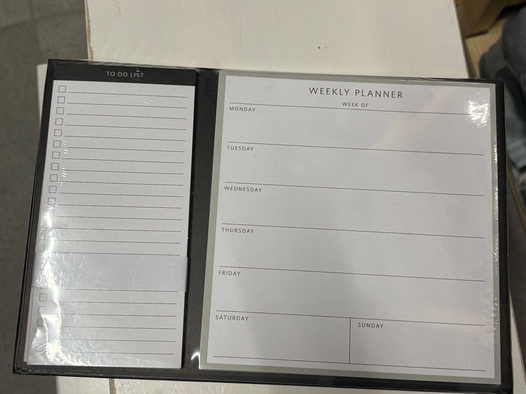 Blocchi: Planner planification semaine neuf avec aimant pour accroche – Nuovo (secondo la descrizione) da Salvenach venduto da gwenwywar