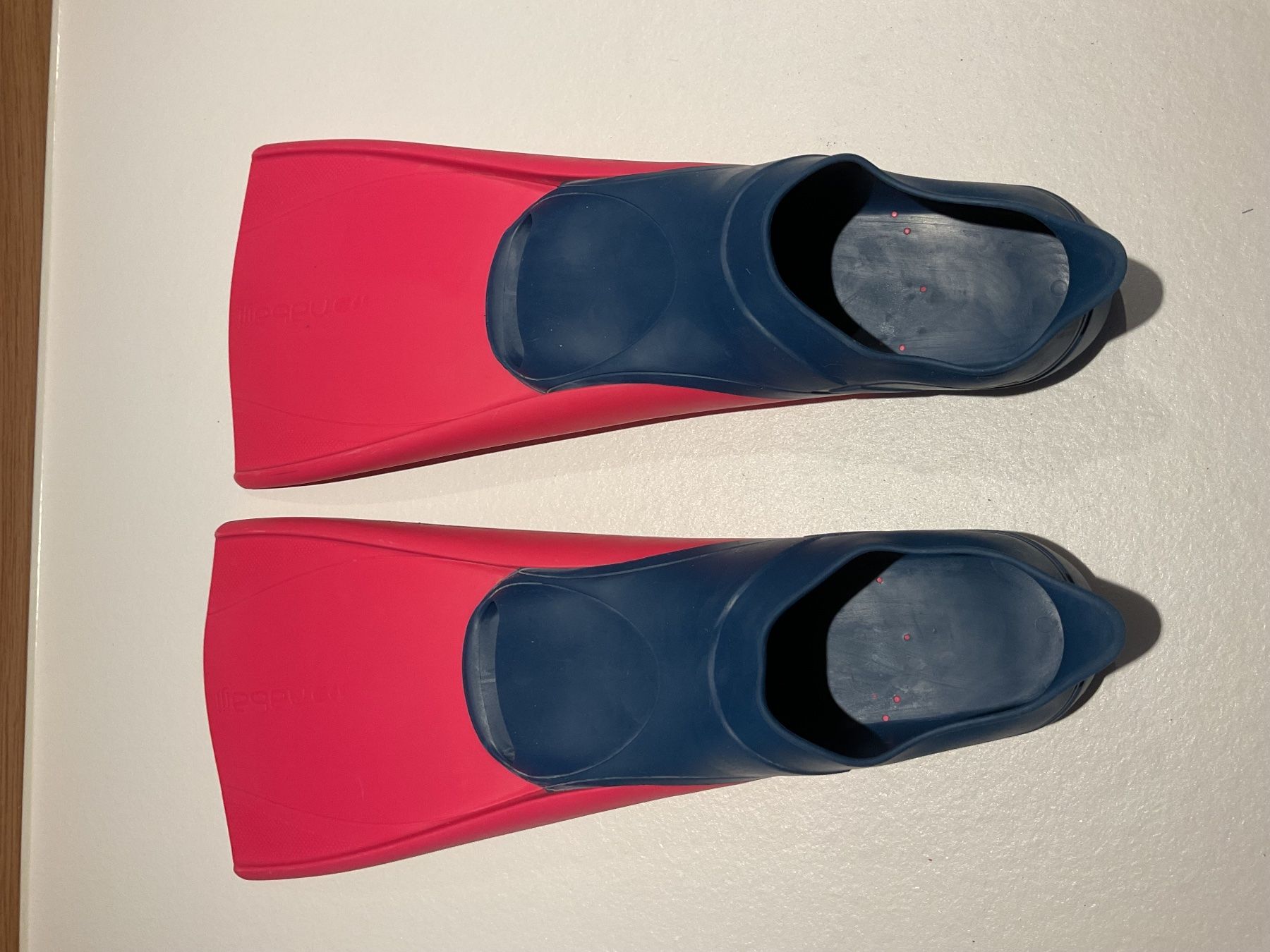 Decathlon Flossen, Masken & Schnorchel: Schwimmflossen Gr. 40-41 – Gebraucht aus Binningen von aluska1