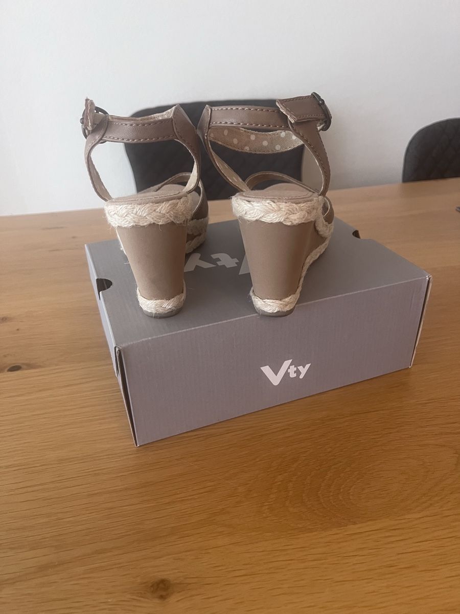 Esprit Scarpe da donna: Sandalen – Nuovo (secondo la descrizione) da Langenthal venduto da Nu89 1