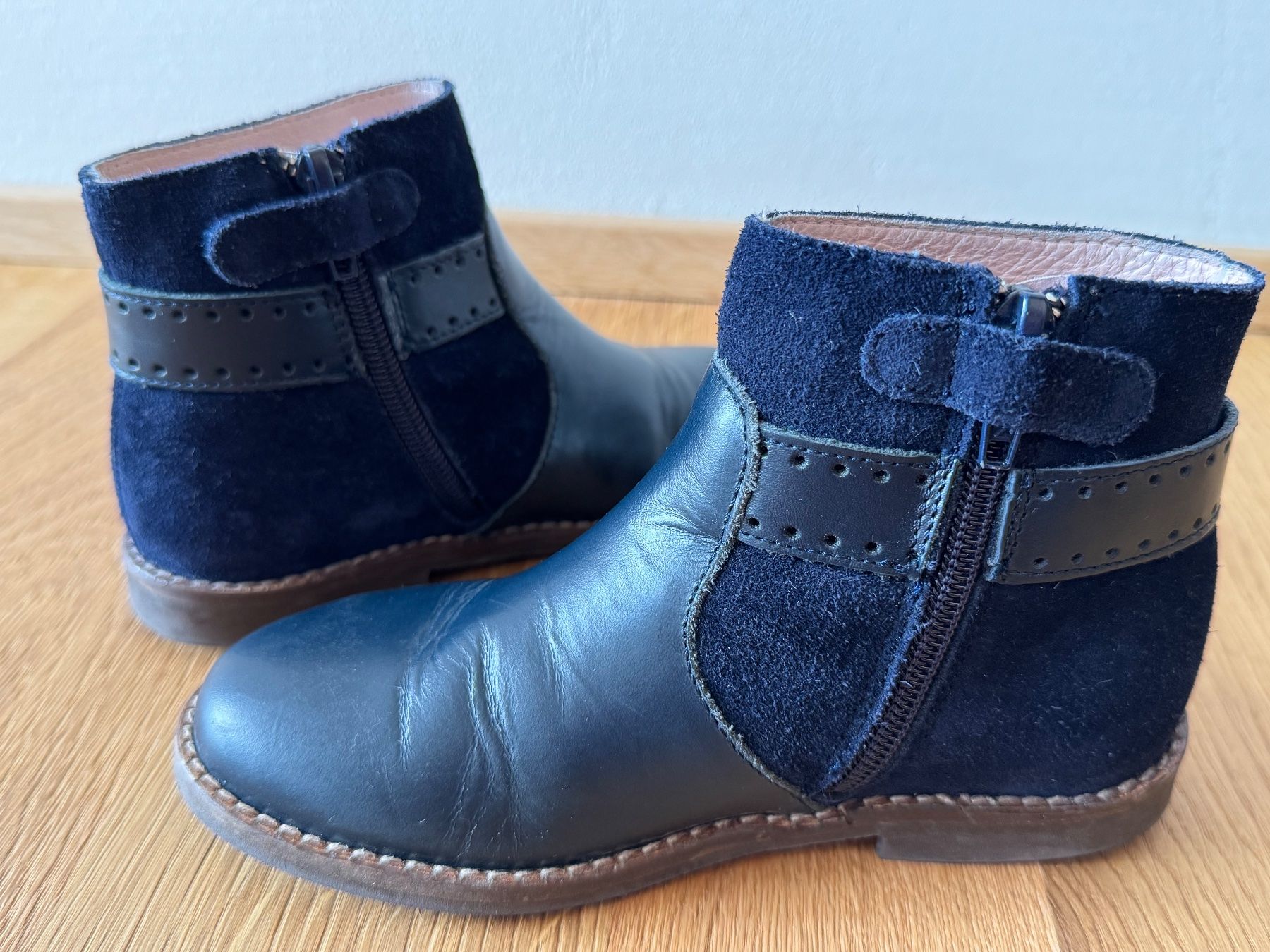 Scarpe per ragazze: Jacadi Navy Blue Leather Boots G28 – Usato da Kilchberg ZH venduto da Gejuba 4