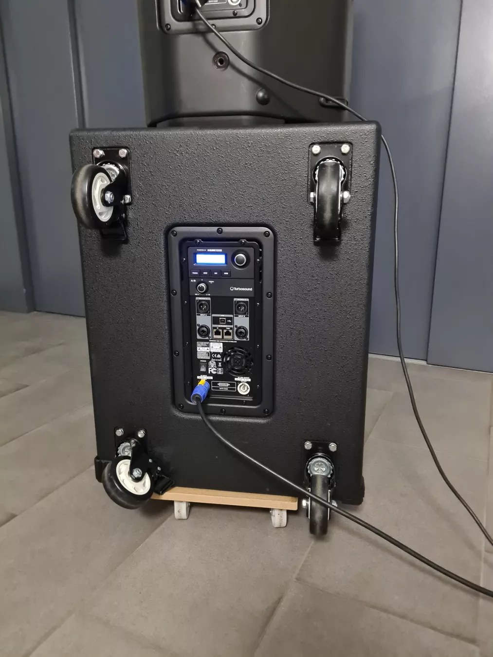 Turbosound Casse acustiche: Turbosound Pa System – Nuovo (secondo la descrizione) da Wallisellen venduto da Daijga 6