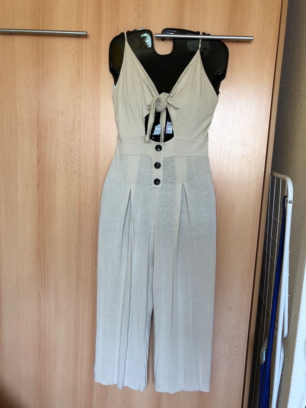 Tute: Jumpsuit mit Cutout S – Nuovo (secondo la descrizione) da Root venduto da NaBr76