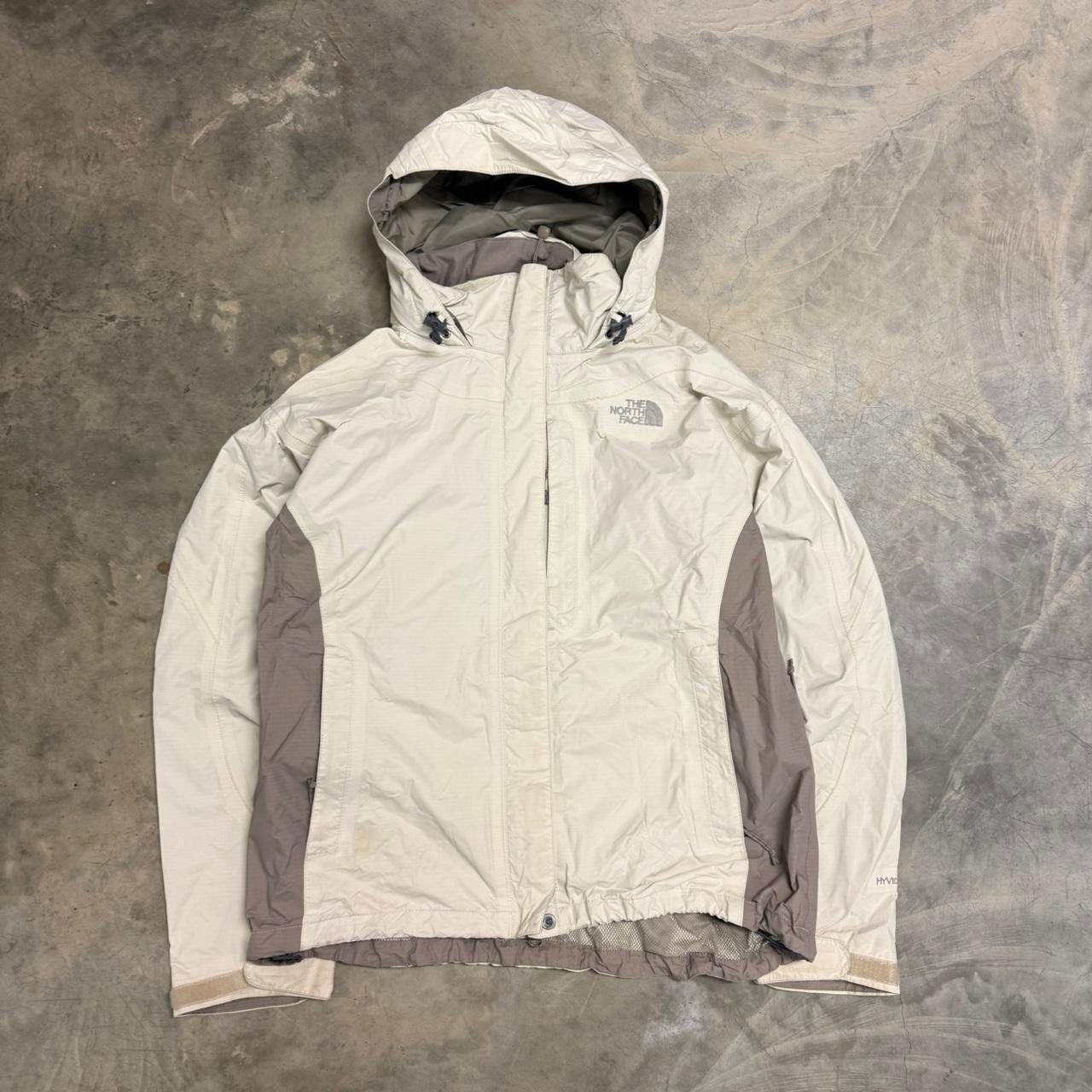North Face Giacche: The North Face Men's White Jacket – Usato da Neftenbach venduto da sch_9zgv