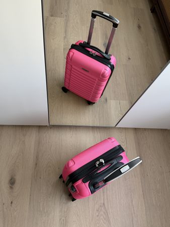 Handgepäck Koffer Pink Rolle guter Zustand