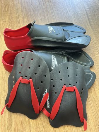 Speedo Flossen und Speedo tech paddle