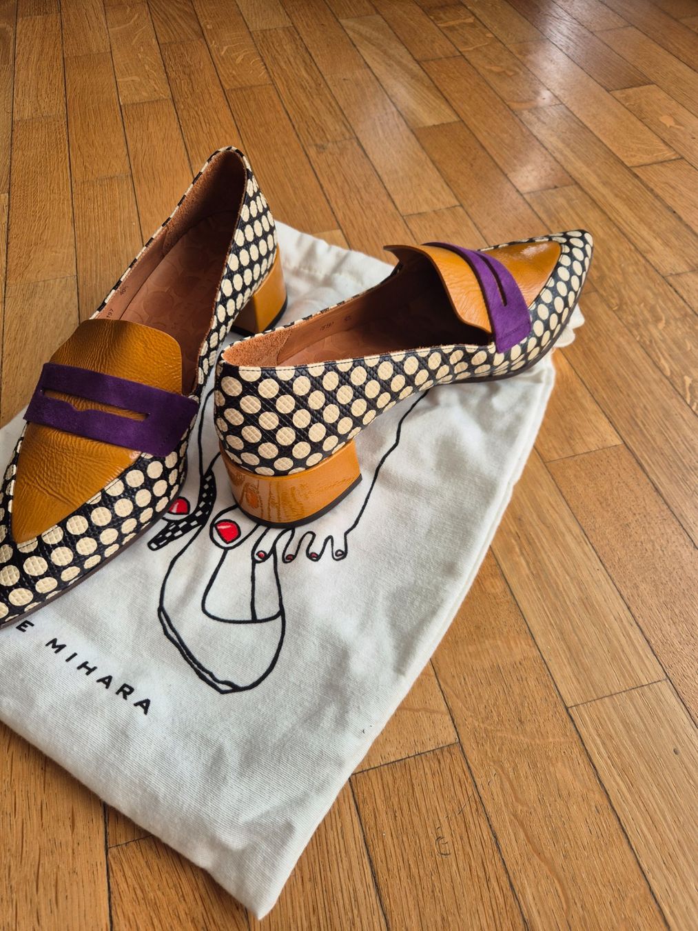 Chie Mihara Scarpe da donna: Chie Mihara Damenschuhe – Nuovo (secondo la descrizione) da Hergiswil NW venduto da Adis_D 1