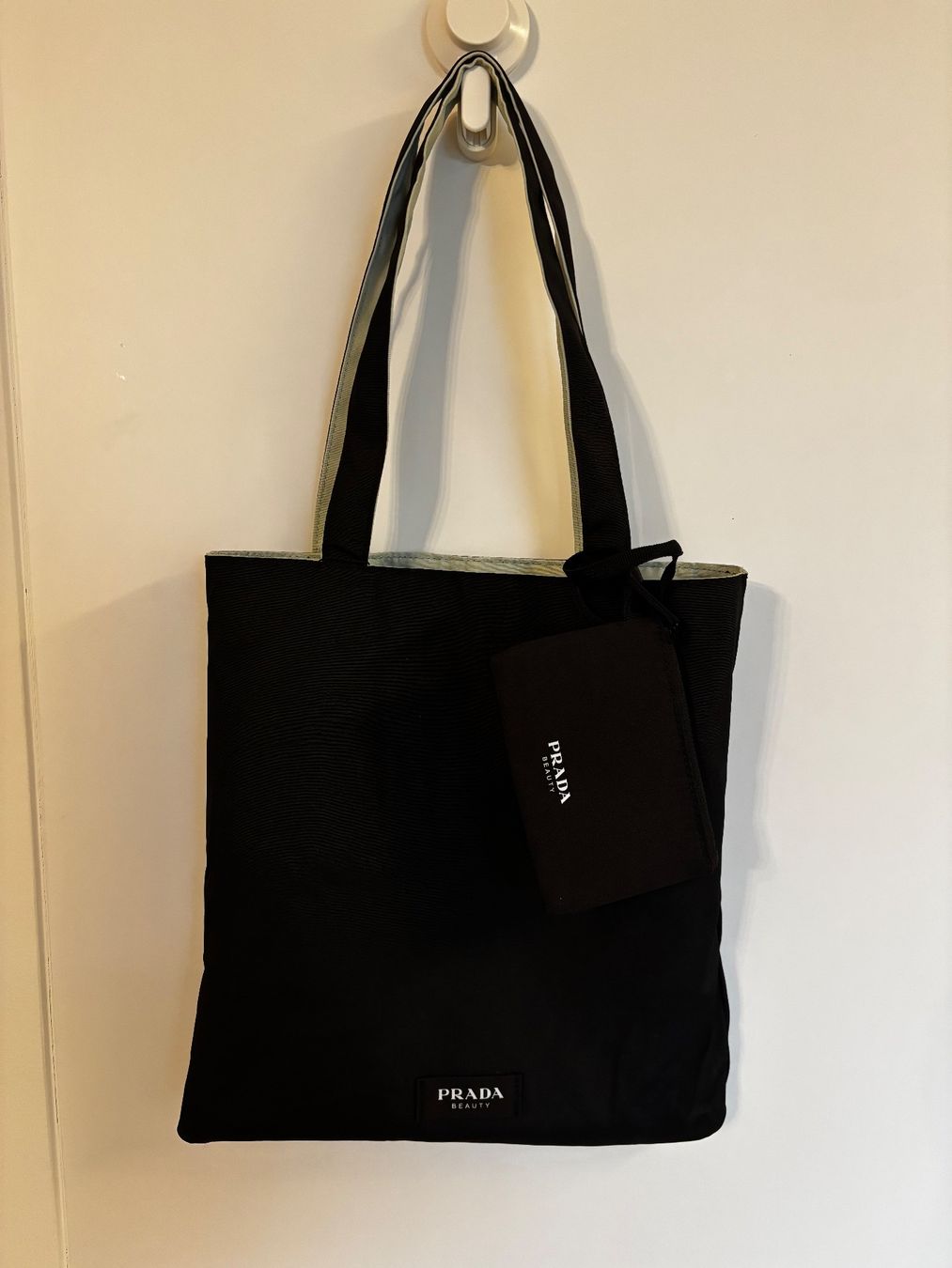 Prada Borse da donna: Prada Beauy Tote Bag schwarz/Avocado – Nuovo (secondo la descrizione) da Uznach venduto da Vintage2022. 2