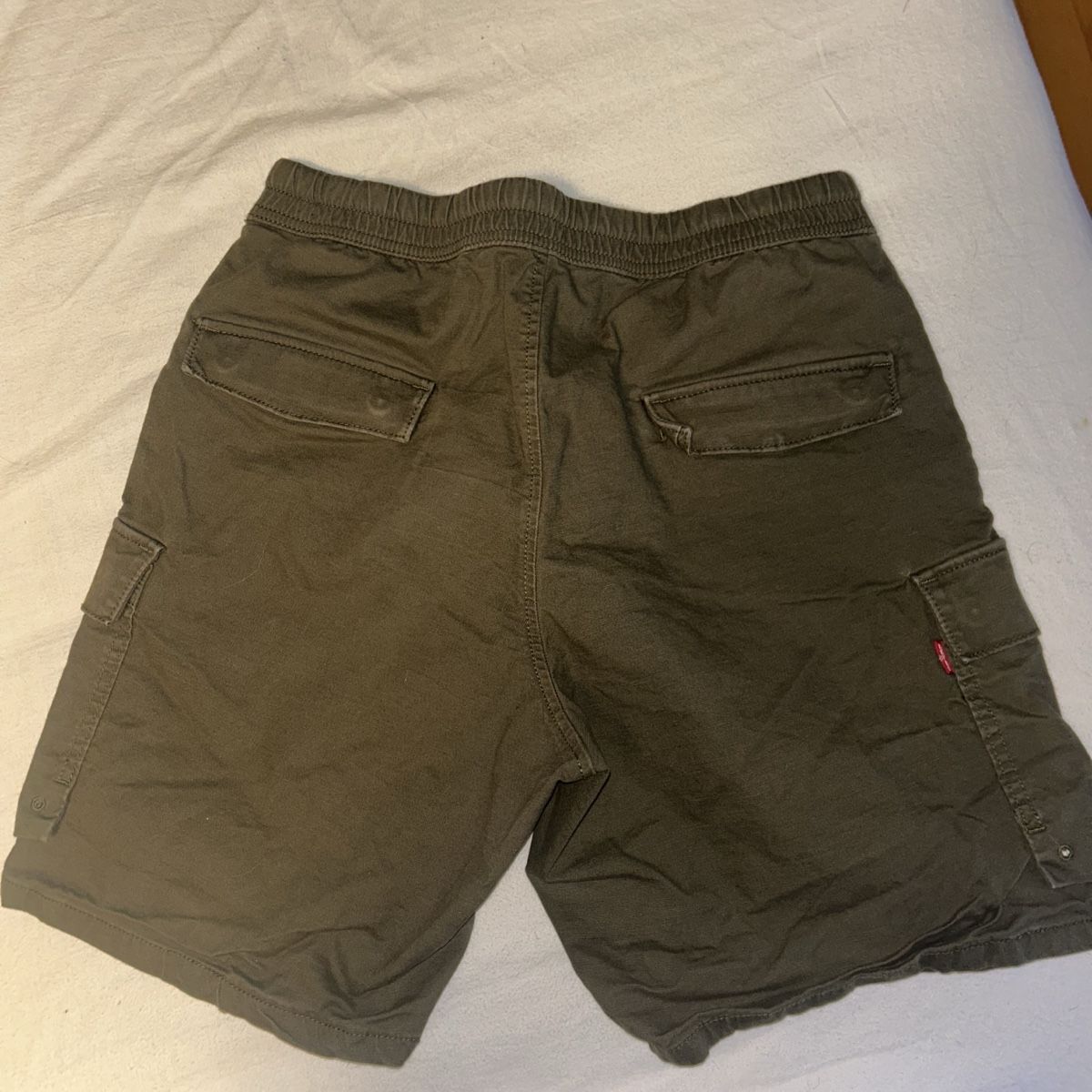 Levi's Hosen: Levi's olive cargo shorts, men's size S – Neu (gemäss Beschreibung) aus Zürich von Taylor23_ 1