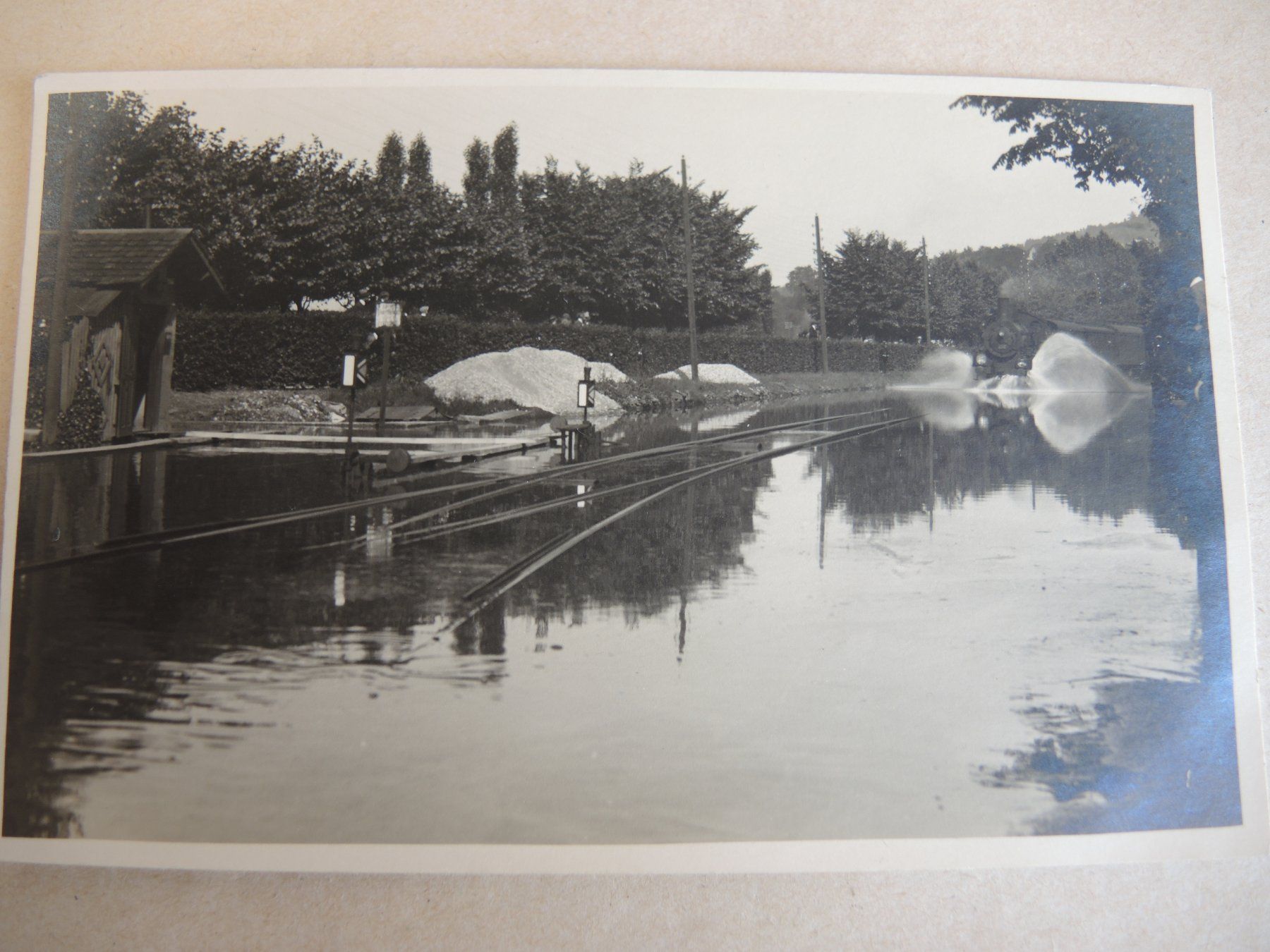 Cartoline postali: Rorschach Hochwasser mit Dampflok Ansichtskarte Postkarte – Usato da Rorschach venduto da maeck8