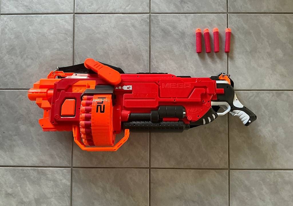 Giocattoli: Nerf Mega Mastodon mit Trommelmagazin – Usato da Berg TG venduto da Riovida
