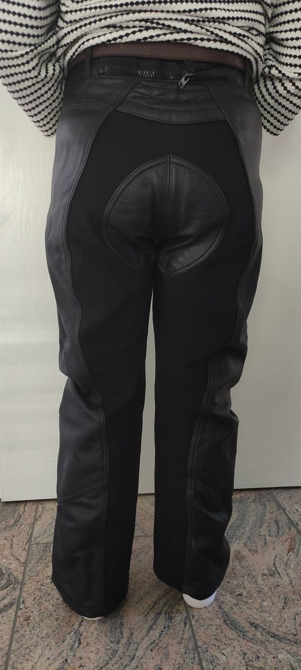 Pantaloni: Motorrad Lederhose Damen – Usato da Rüdlingen venduto da Don_pedro 6