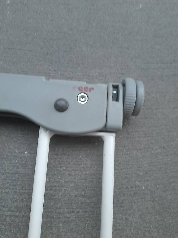 Tutto per la sicurezza: Reer Türschutzgitter oder Treppenschutzgitter – Usato da Thun venduto da jul_y9lm 1