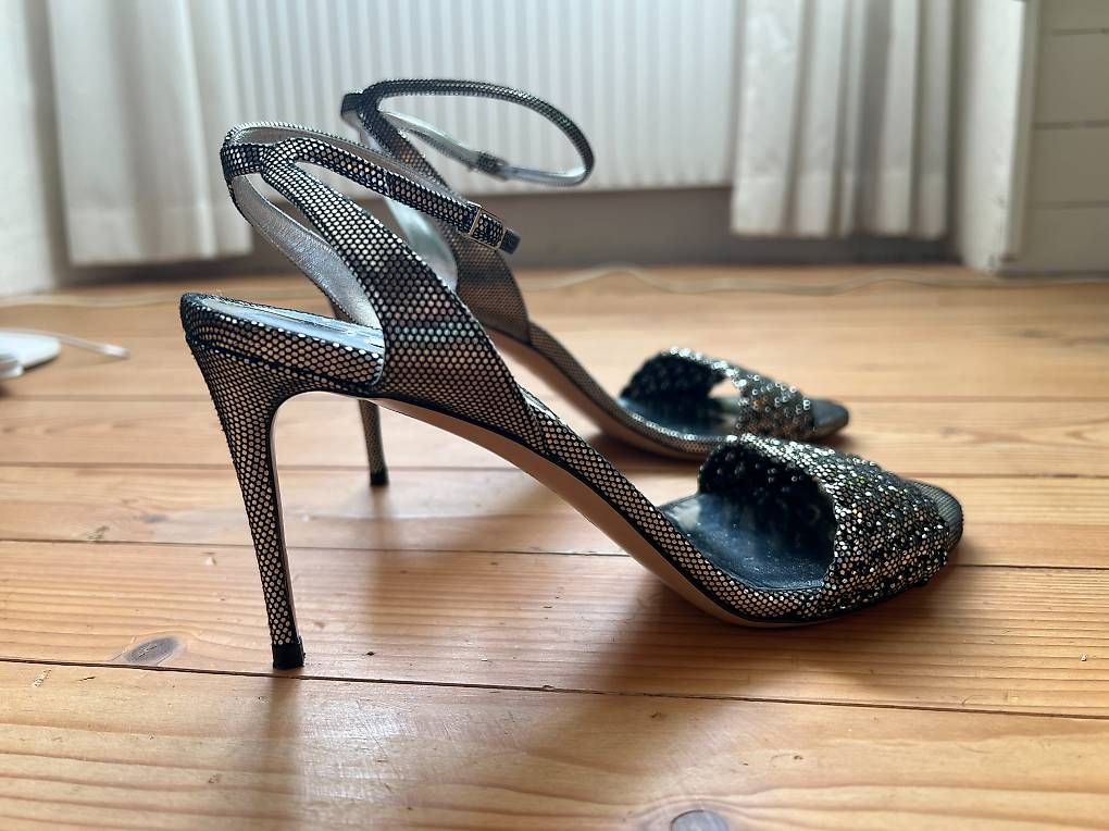 Chaussures femmes: Sandalen Casadei, Gr. 38.5 – D'occasion à Ebertswil par vvu 4