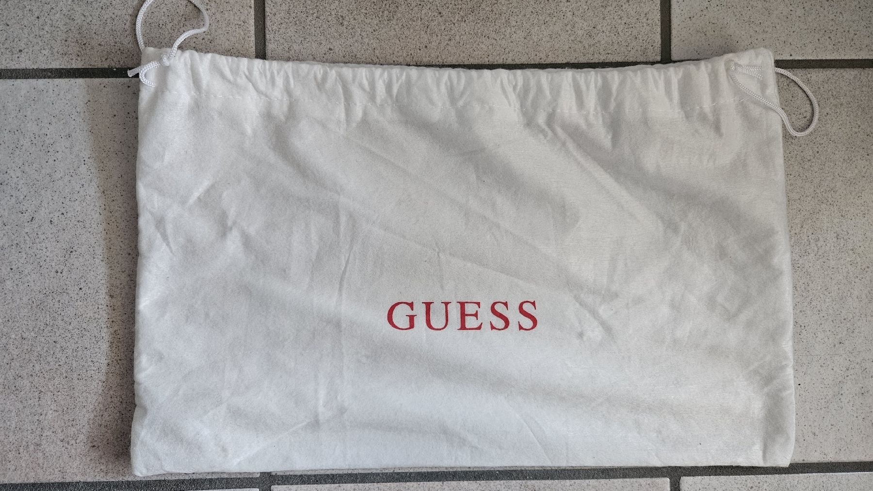 Guess Borse da donna: Guess Handtasche in rose chrom  – Usato da Lippoldswilen venduto da topmodel62 6