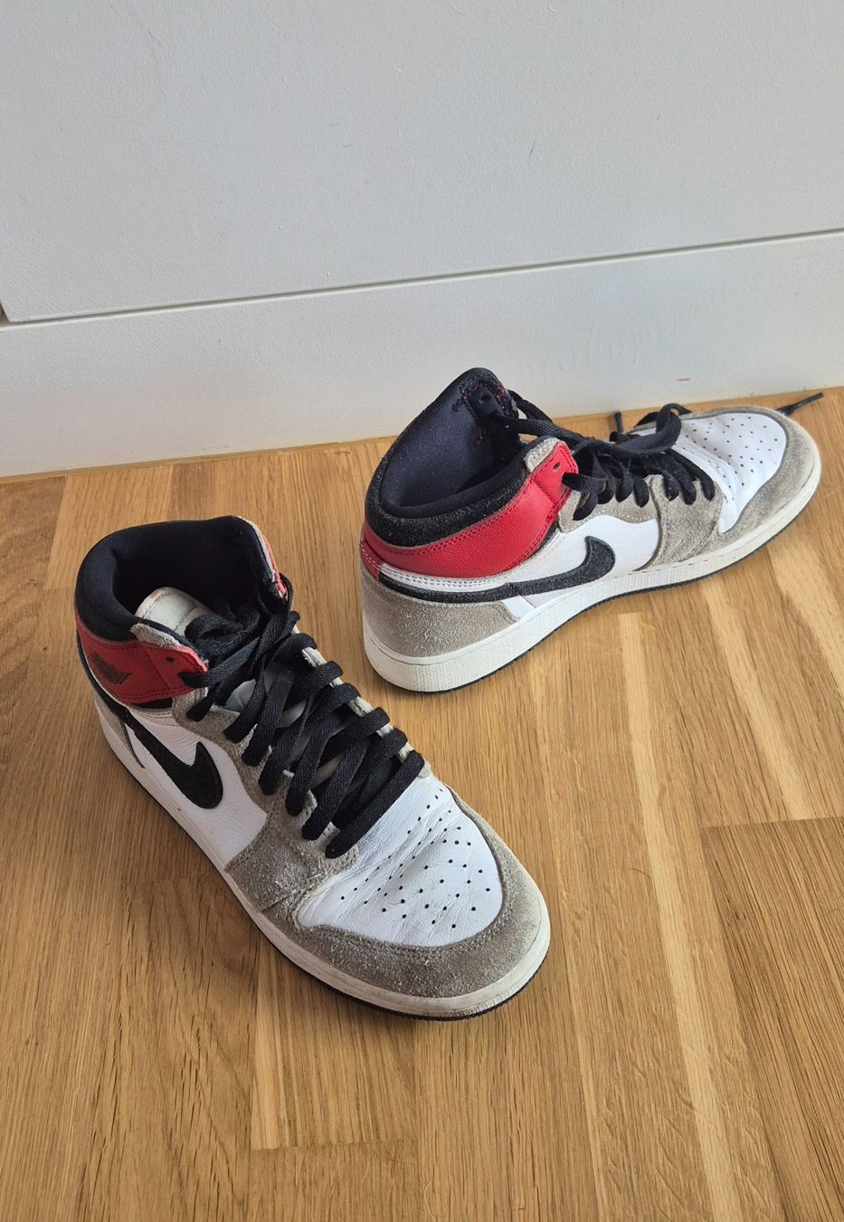 Nike Scarpe da uomo: Nike Air Jordan Sneaker Gr. 40 – Usato da Thalwil venduto da Farfalla