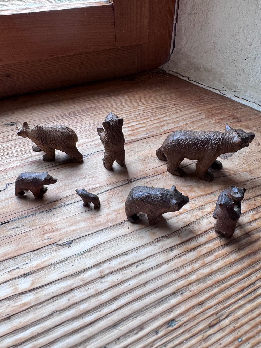 Sculture & Statue: Brienzer Schnitzerei 7x Bärenfiguren – Usato da Glovelier venduto da deepfunk 4