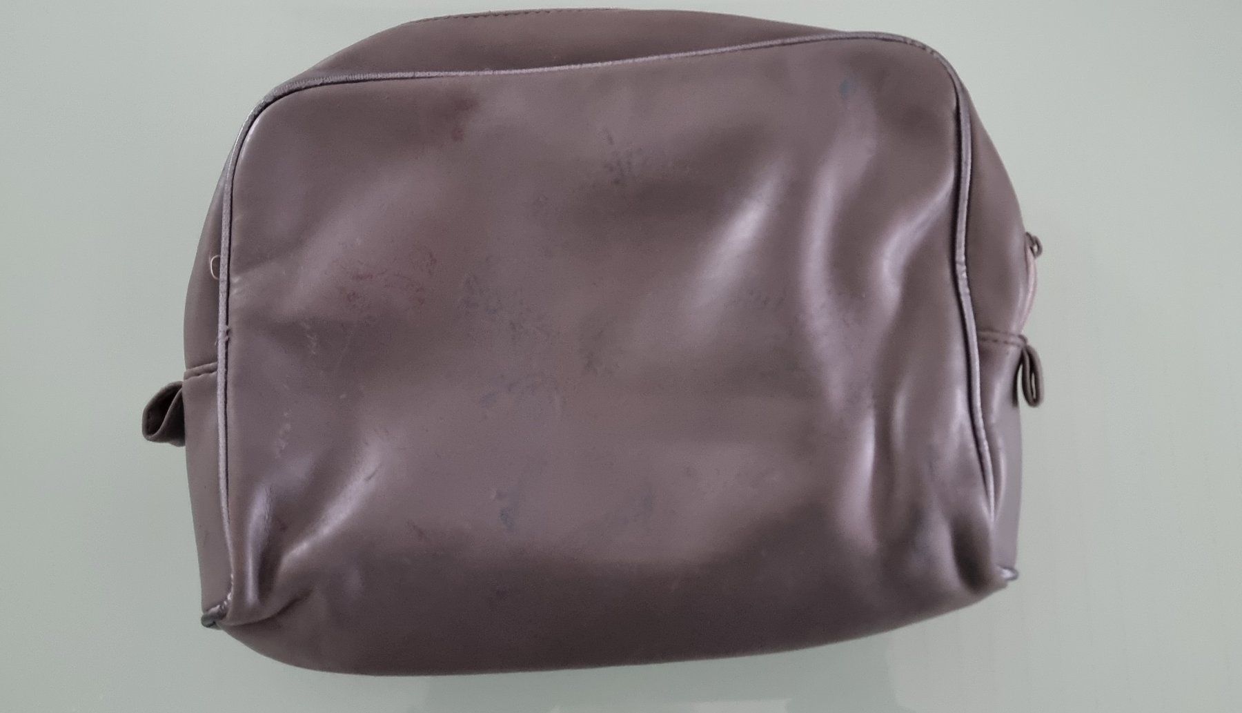 Custodie per cosmetici: Swissair Necessaire silber-grau – Usato da Oetwil am See venduto da fineli2