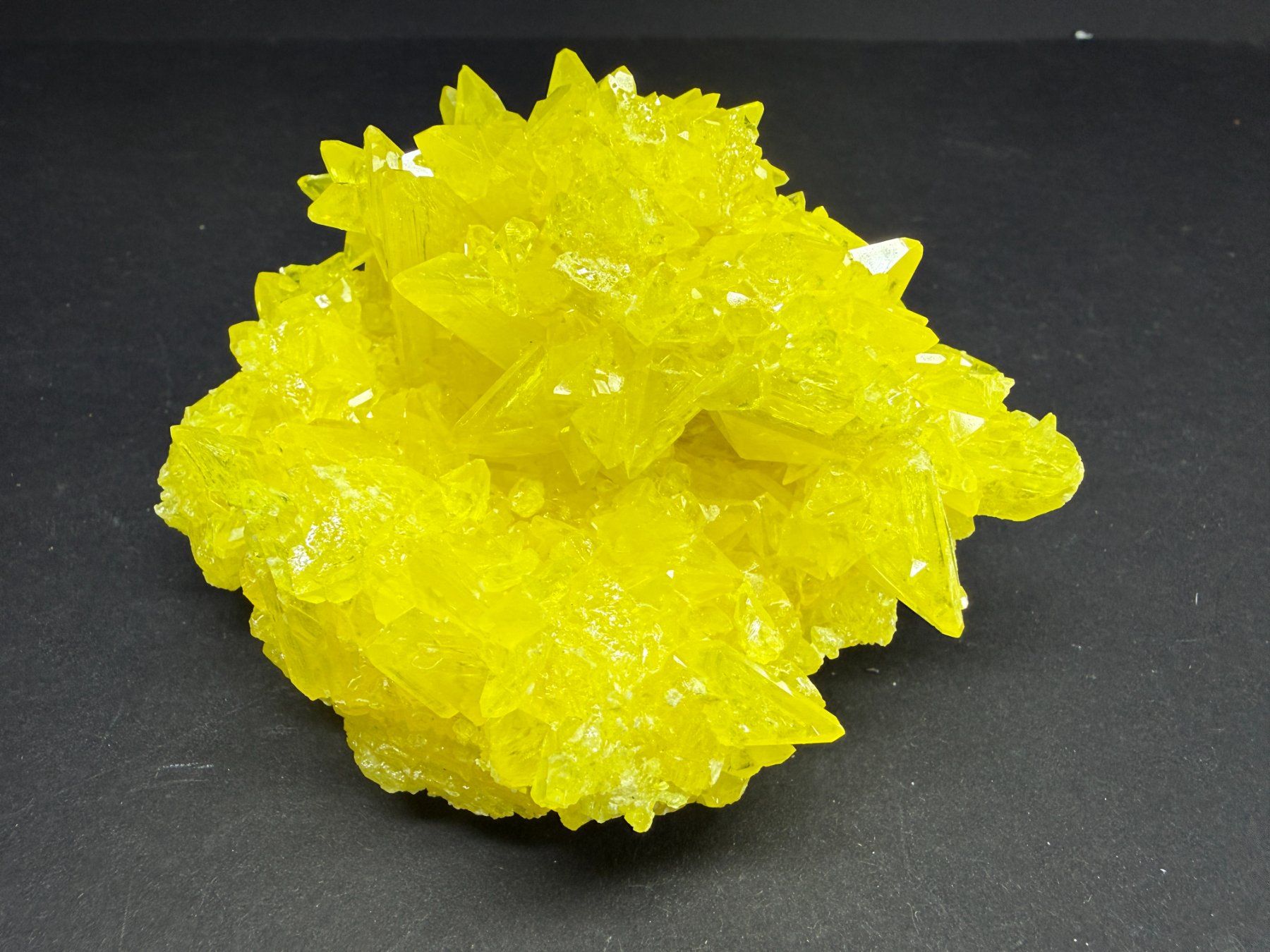 Minerali & Pietre curative: Grosse dekorative Schwefel Kristall Stufe, 390 g – Nuovo e nell'imballaggio originale da Lützelflüh-Goldb venduto da Elementis 5
