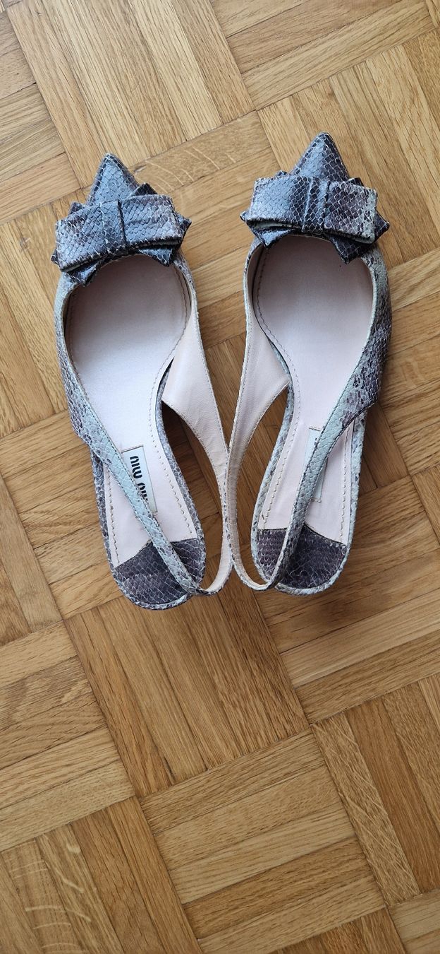Miu Miu Scarpe da donna: Miu Miu Slingback Escarpins Python Nœud Taille 38 ✨ – Usato da Monthey venduto da 15483773
