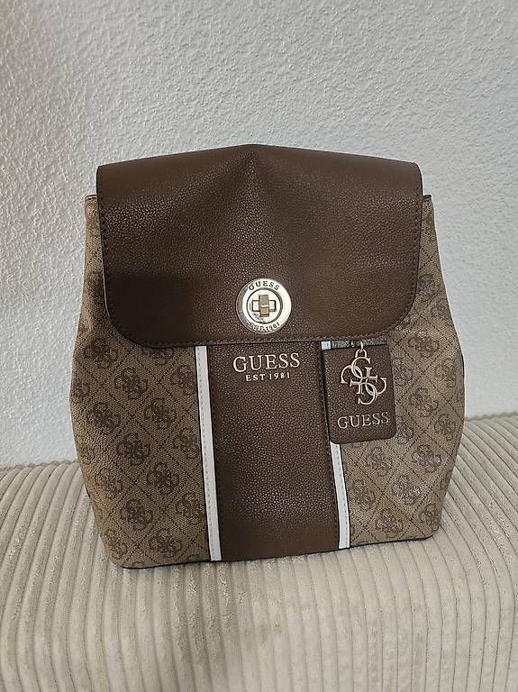Sacs à dos: Guess Cathleen Rucksack Braun – D'occasion à Grenchen par sja_klm2