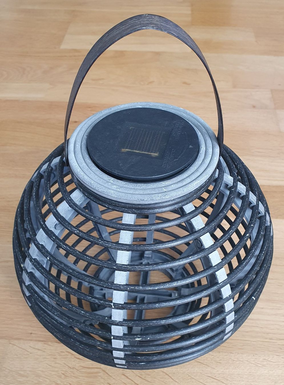 Lanterne: Lanterne solaire d'extérieur – Usato da Court venduto da Jovi2 2