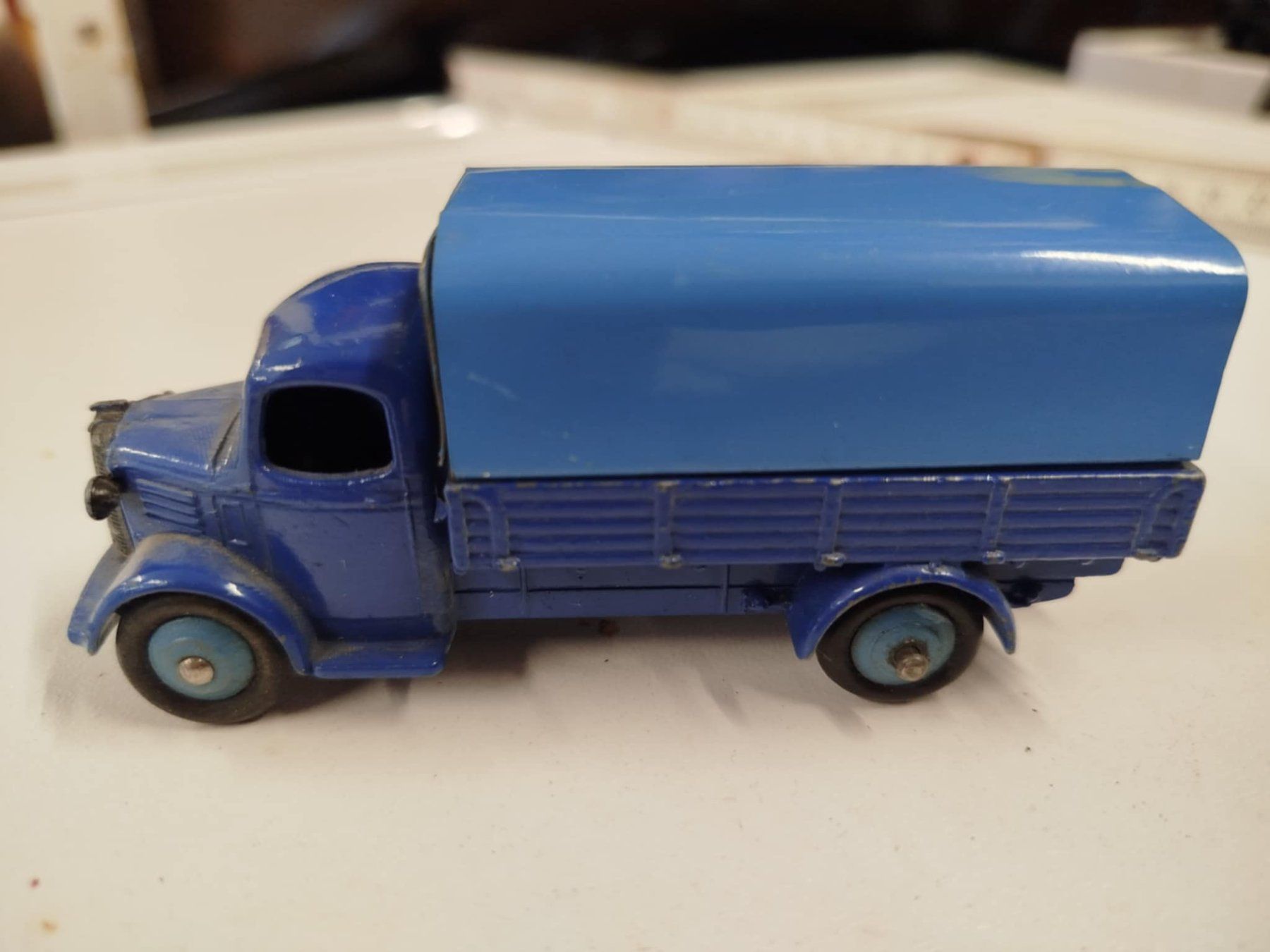 Dinky Toys Modellini d'auto: Dinky Toys (nr 13) – Usato da La Chaux-de-Fonds venduto da Emmaus2300CDF 1