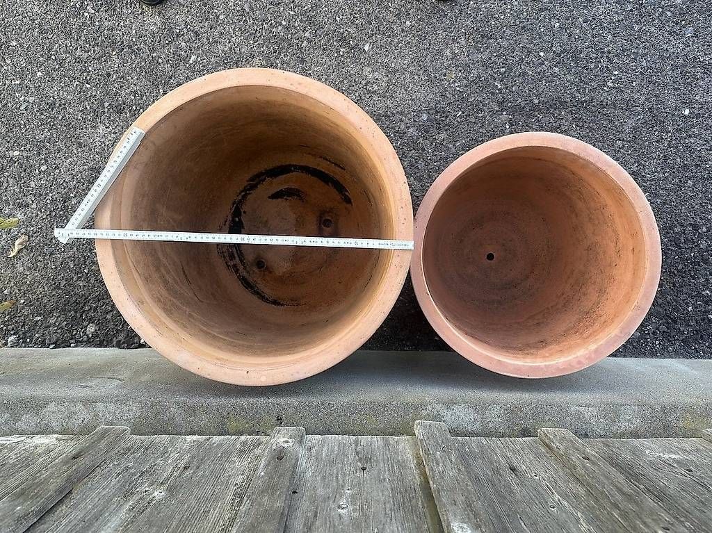 Pots de fleurs: 2 grosse Terracotta Töpfe im Set – D'occasion à Dicken par leonie_11 1