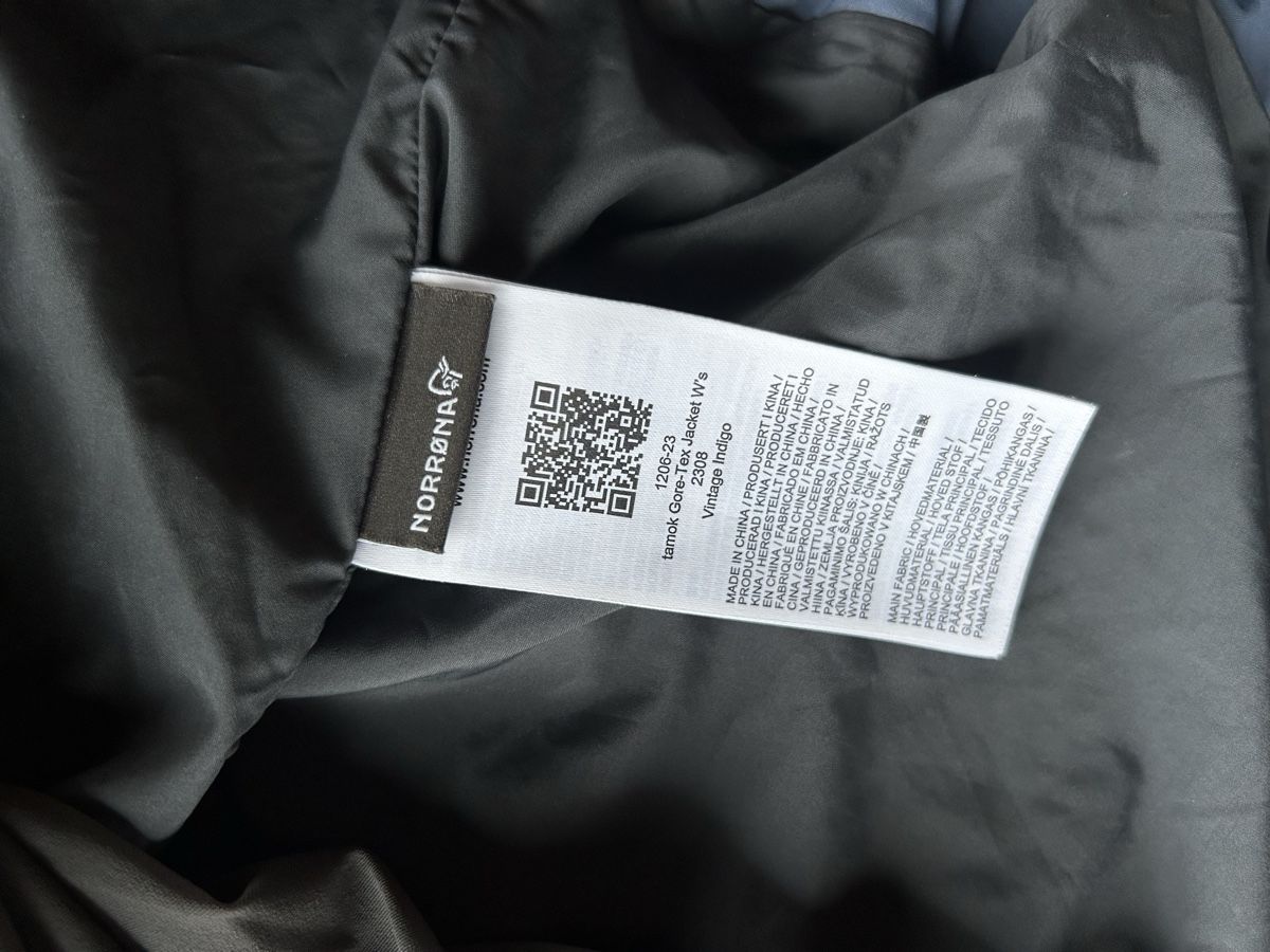 Norrøna Giacche: Norrona Gore-Tex Jacke Damen – Usato da Frutigen venduto da w08 5