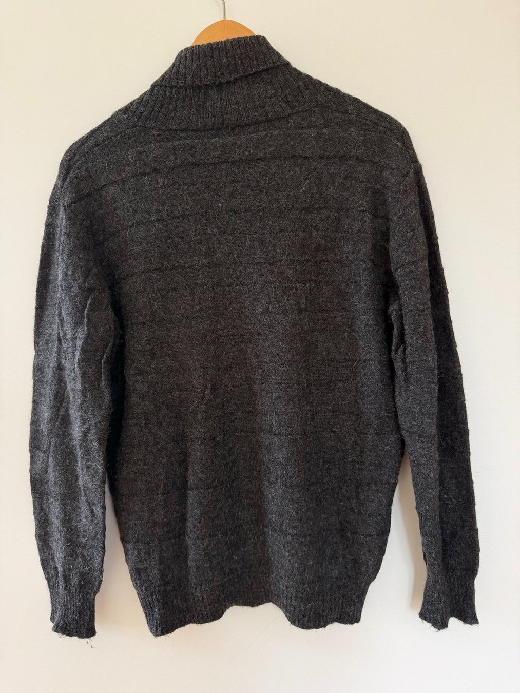 Pullover & Sweatshirts: ANNTARAH Pullover anthrazit, 100% Babyalpaka, S – Gebraucht aus Neukirch an der Thur von foundby. 3
